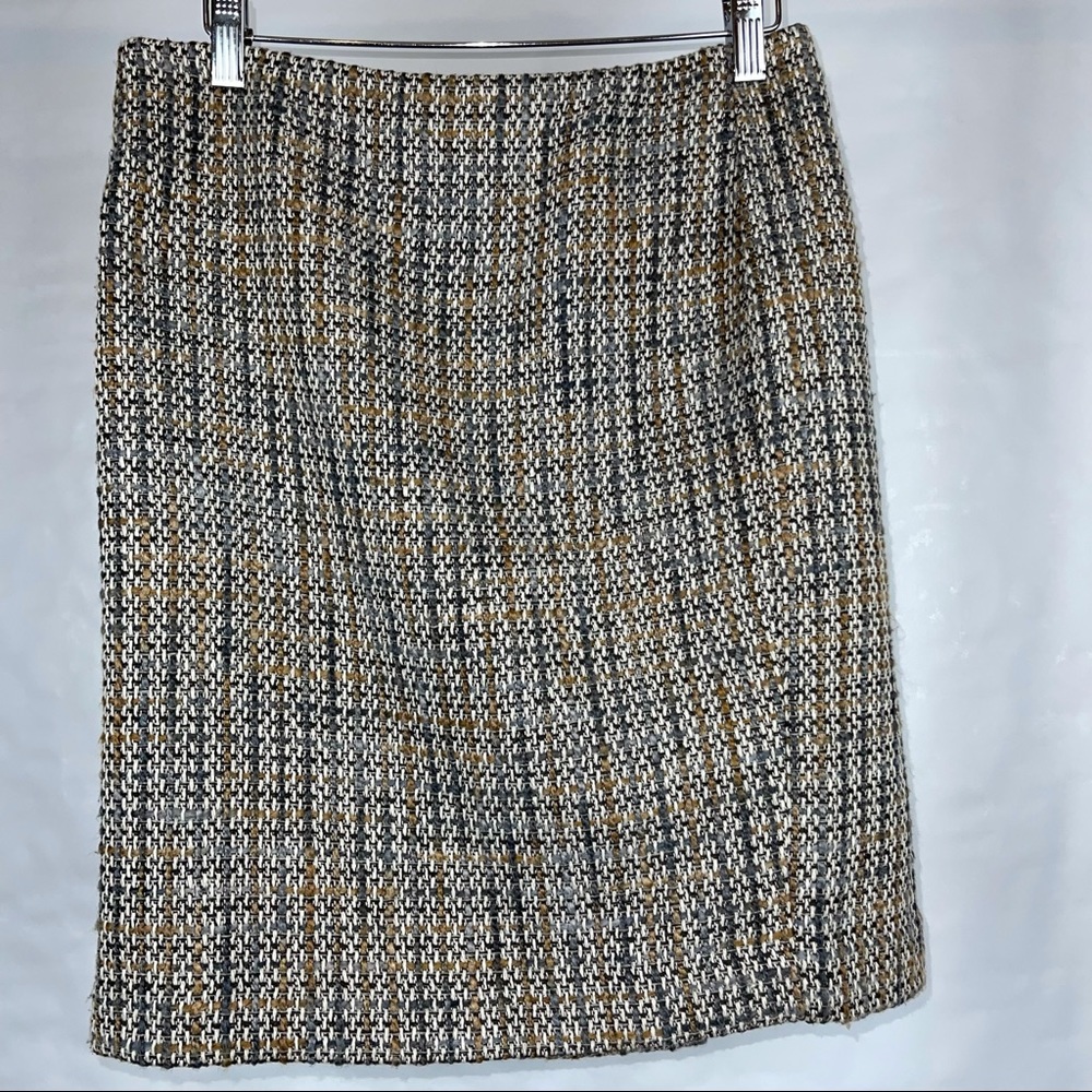 Ann Taylor tweed skirt gray/tan size 8p business casual